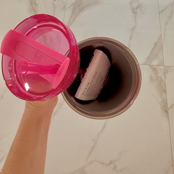 Limited edition pink GLINDA Wicked Stanley Cup H20 Quencher Tumbler - Picture 6 of 11